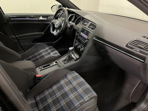 VOLKSWAGEN Golf 2015 — imagine 10