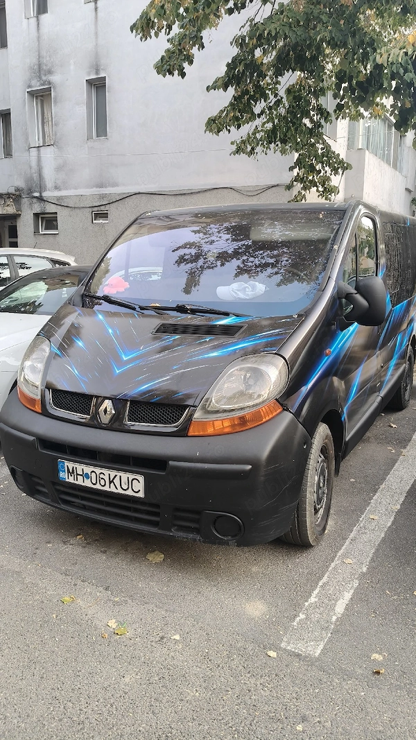 RENAULT Trafic 2005 — imagine 3
