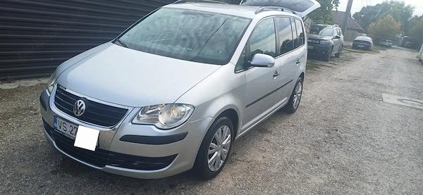 VOLKSWAGEN Touran 2008 — imagine 3