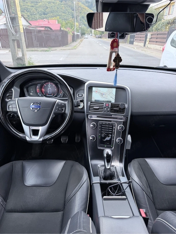 VOLVO XC60 2016 — imagine 3