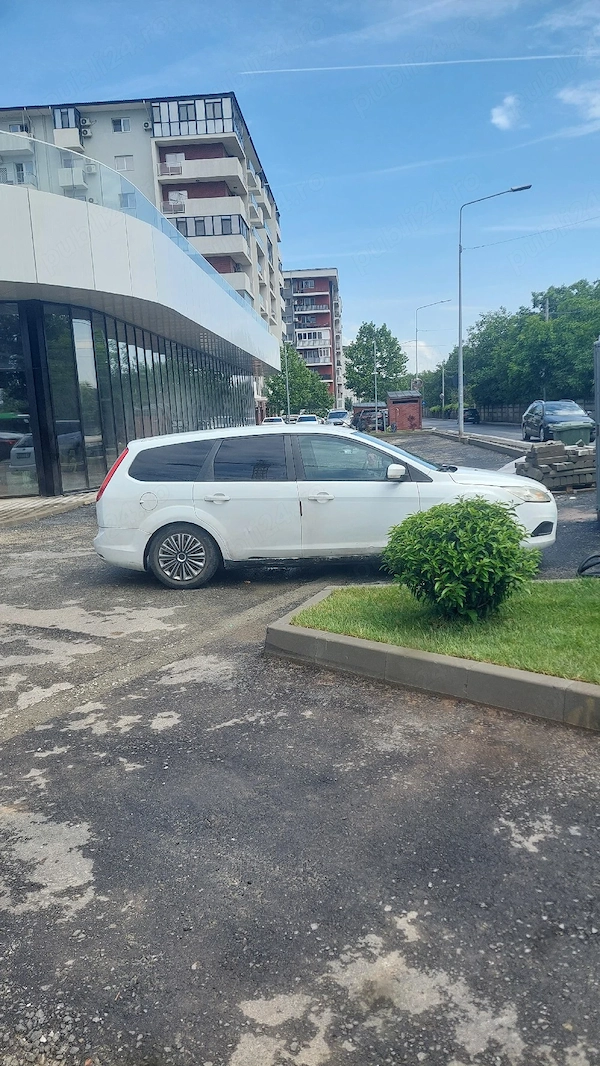 FORD Focus 2011 — imagine 6