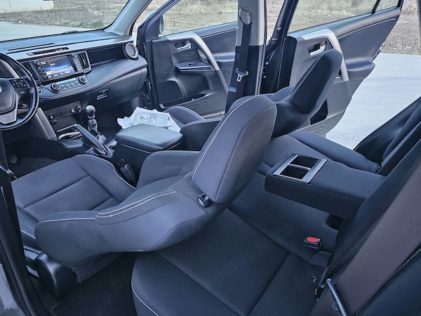 TOYOTA RAV4 2016 — imagine 5