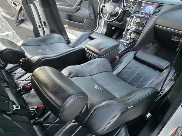 INFINITI QX70 2015 — imagine 4