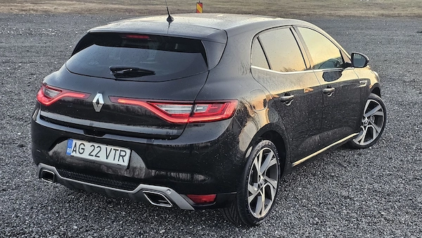 RENAULT Megane 2018 — imagine 2