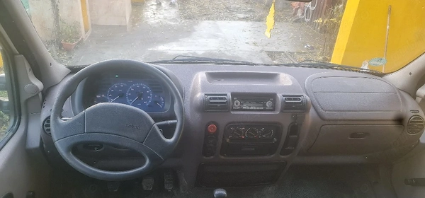 RENAULT Master 2000 — imagine 2