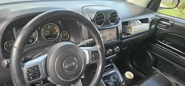 JEEP Compass 2011 — imagine 5