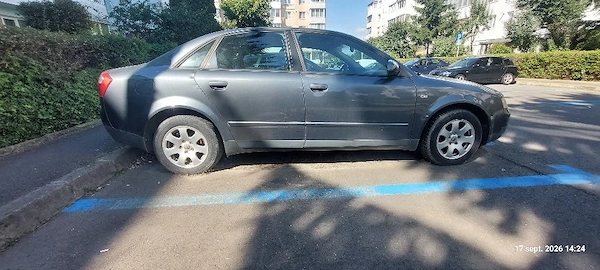 AUDI A4 2002 — imagine 3