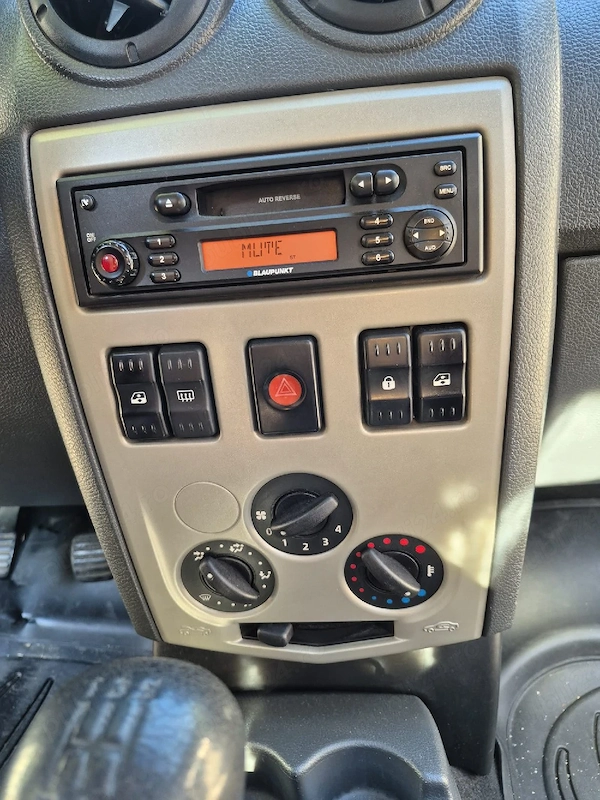 DACIA Logan 2006 — imagine 5