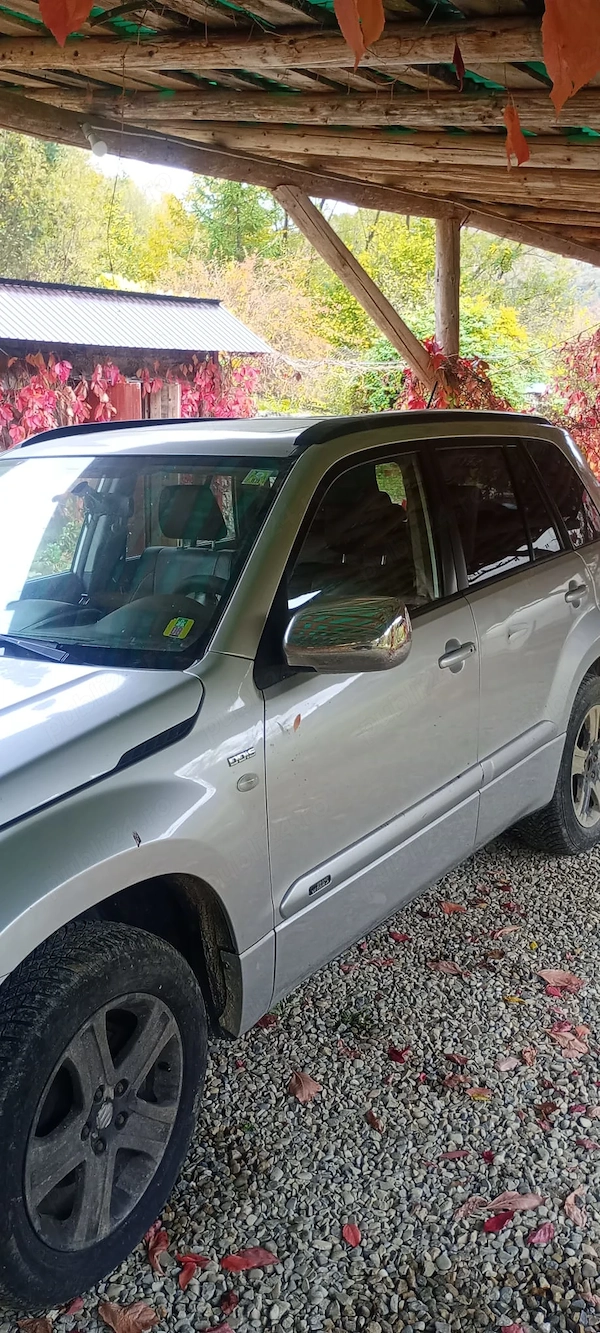 SUZUKI Grand Vitara