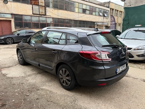 RENAULT Megane 2013 — imagine 3