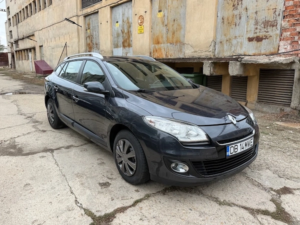 RENAULT Megane 2013 — imagine 2