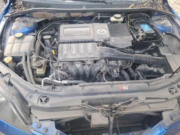 MAZDA 3 2004 — imagine 3