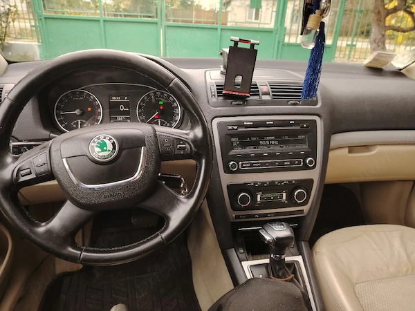 SKODA Octavia 2009 — imagine 2