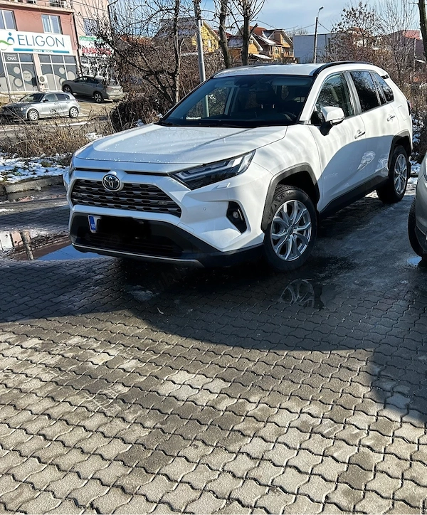 TOYOTA RAV4 2022 — imagine 5