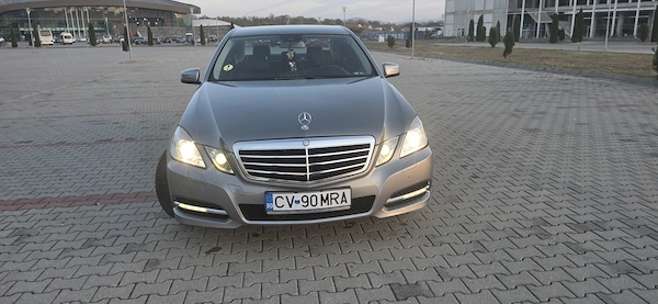 MERCEDES-BENZ E-Class 2010 — imagine 1