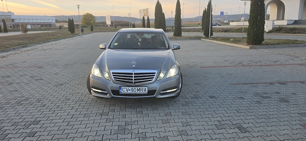 MERCEDES-BENZ E-Class 2010 — imagine 8