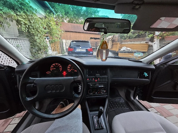 AUDI 80 1992 — imagine 2