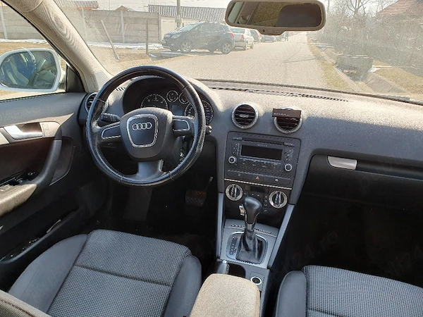 AUDI A3 2010 — imagine 4