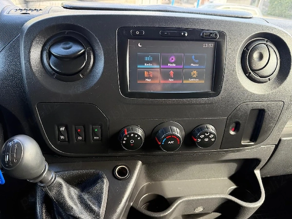 RENAULT Master 2018 — imagine 9