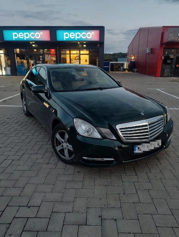 MERCEDES-BENZ E-Class