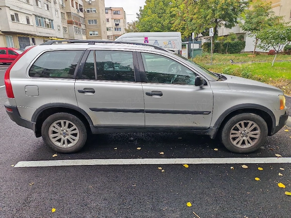 VOLVO XC90 2025 — imagine 2