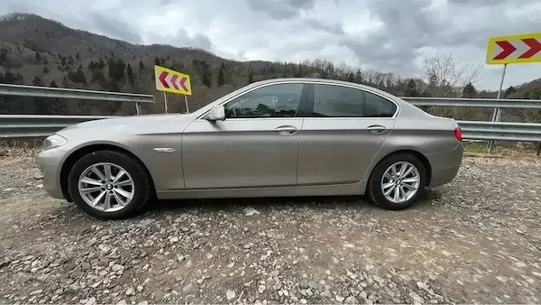 BMW Seria 5 2011 — imagine 3