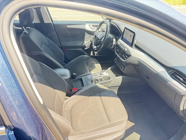 FORD Focus 2021 — imagine 7
