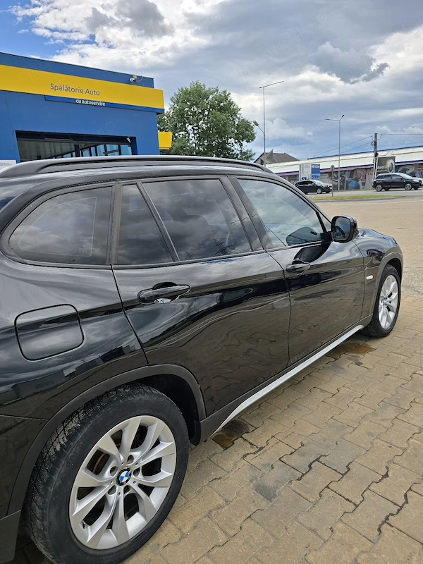 BMW iX1 2010 — imagine 2