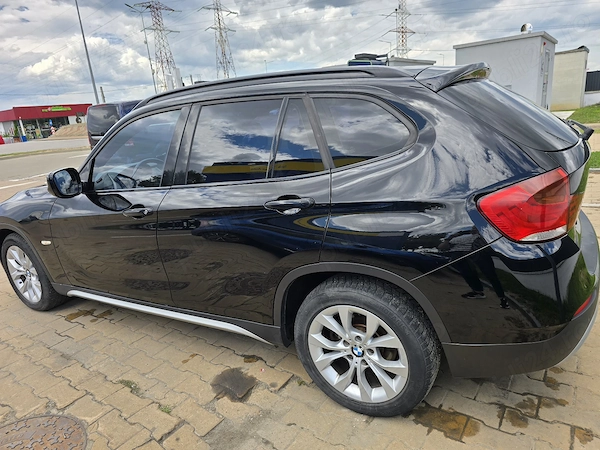 BMW iX1 2010 — imagine 5