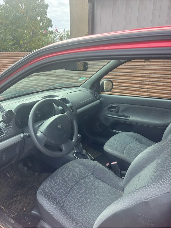 RENAULT Clio 2011 — imagine 2