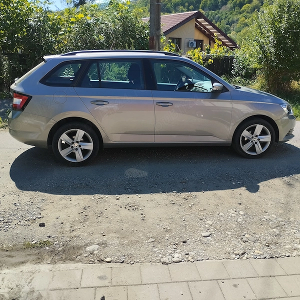 SKODA Fabia 2017 — imagine 4