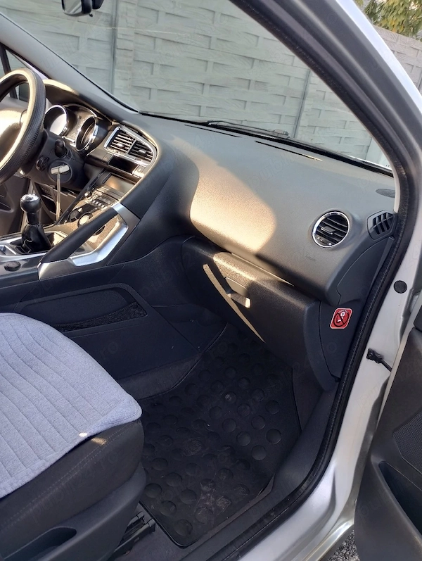 PEUGEOT 3008 2012 — imagine 9