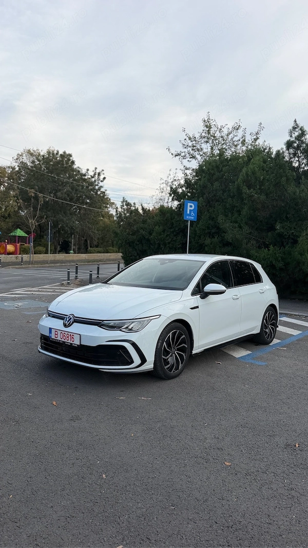 VOLKSWAGEN Golf 2023 — imagine 1