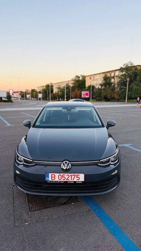VOLKSWAGEN Golf 2024 — imagine 5
