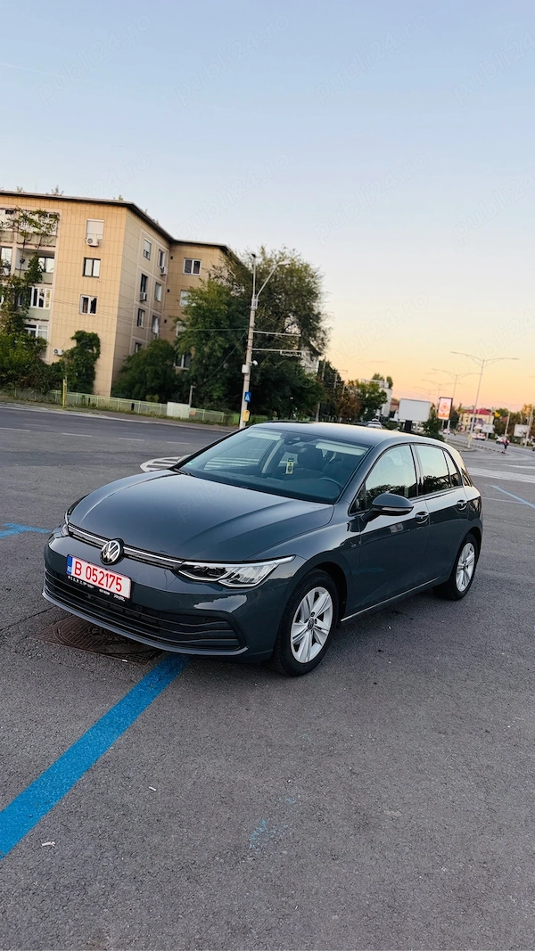 VOLKSWAGEN Golf 2024 — imagine 1