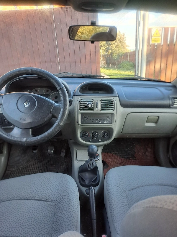 RENAULT Clio 2005 — imagine 3