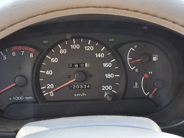 HYUNDAI Accent 2001 — imagine 5