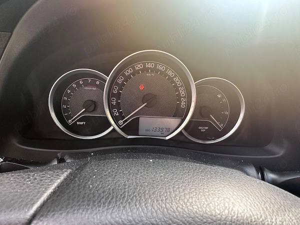 TOYOTA Auris 2014 — imagine 6