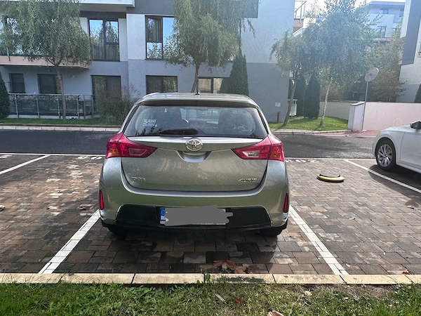 TOYOTA Auris 2014 — imagine 4
