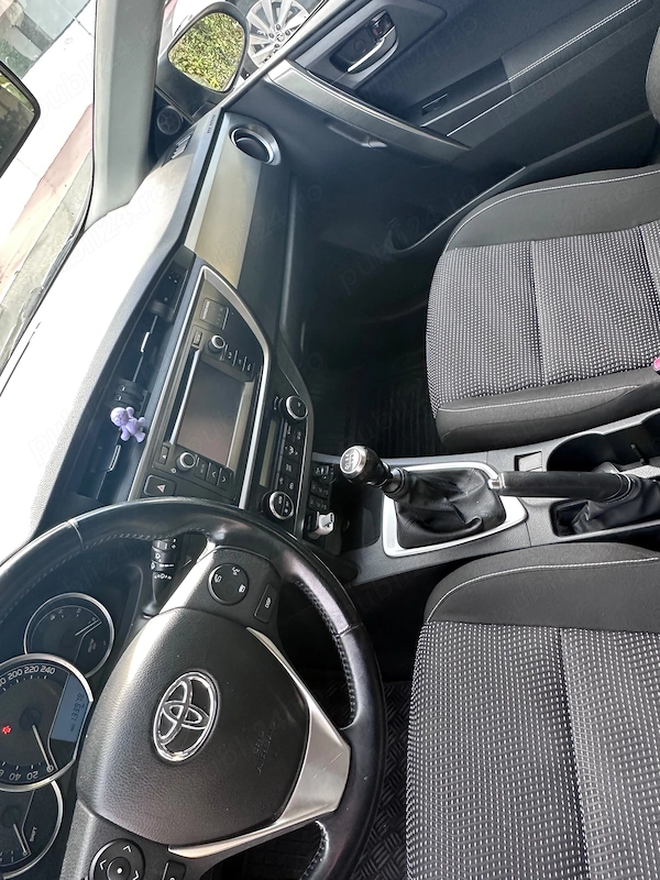 TOYOTA Auris 2014 — imagine 5