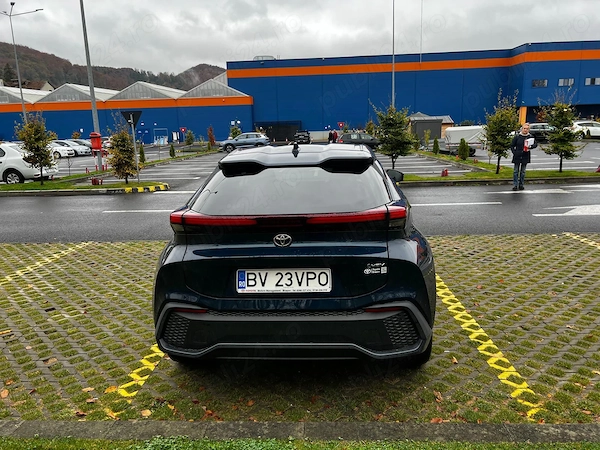 TOYOTA C-HR 2025 — imagine 5
