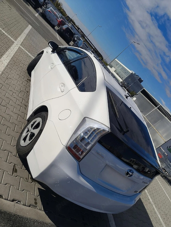 TOYOTA Prius 2011 — imagine 3