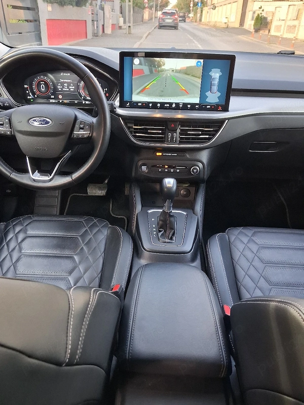 FORD Focus 2023 — imagine 5