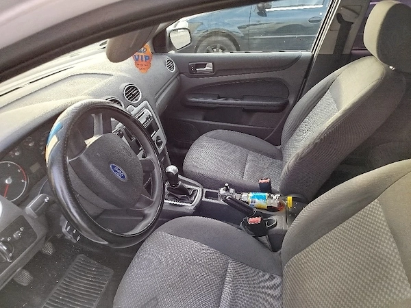FORD Focus 2006 — imagine 6