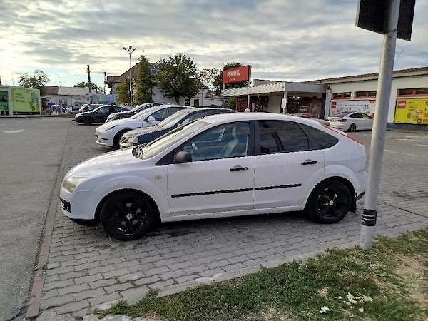 FORD Focus 2006 — imagine 2