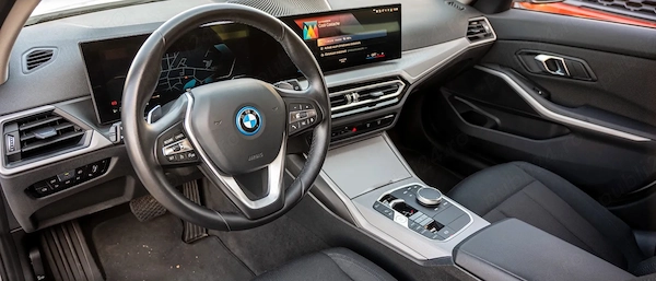 BMW Seria 3 2022 — imagine 4