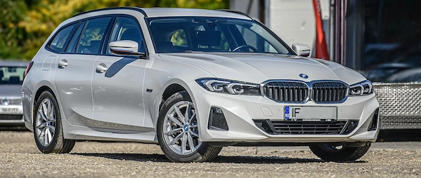 BMW Seria 3 2022 — imagine 2