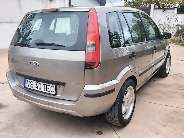FORD Fusion 2003 — imagine 2