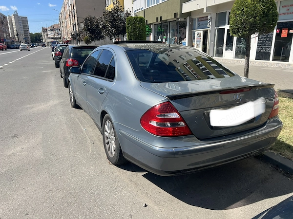 MERCEDES-BENZ E-Class 2005 — imagine 3