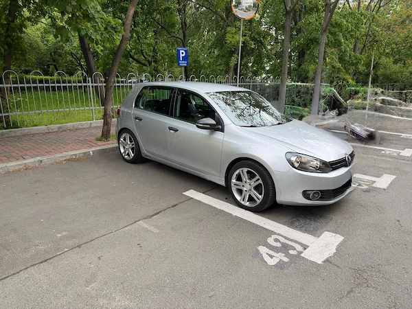 VOLKSWAGEN Golf 2011 — imagine 2